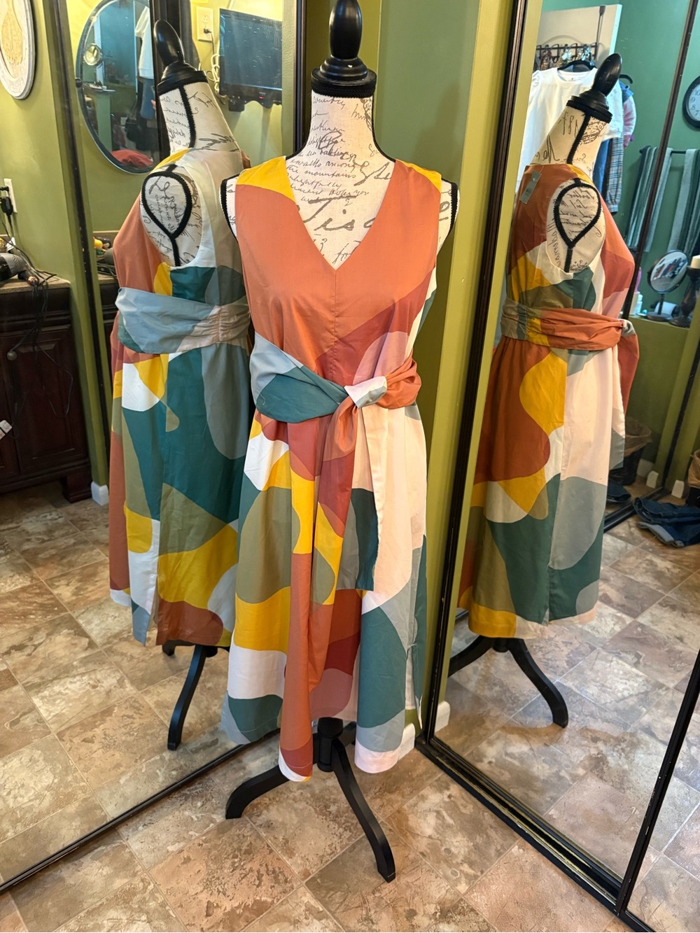 Multicolor Abstract Print Tie-Waist Midi Dress - Women